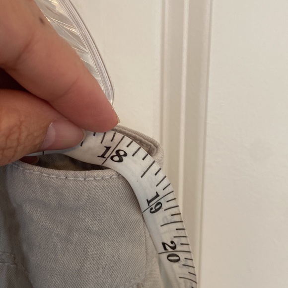 INC Capris Sz. 18 - Picture 7 of 8